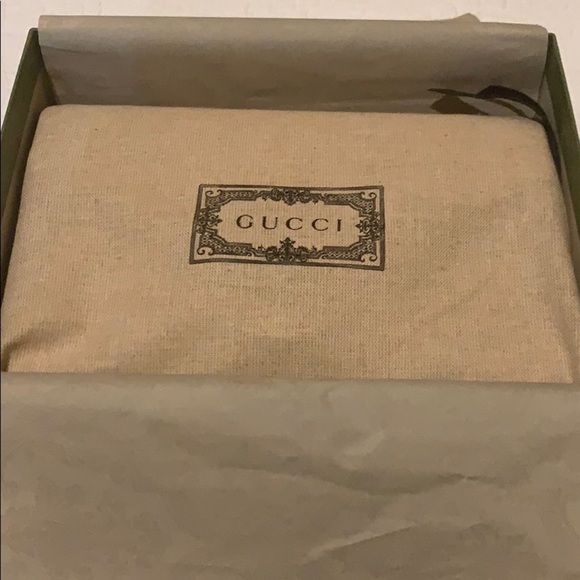 Gucci GG Marmont matelassé crossbody - Picture 8 of 14